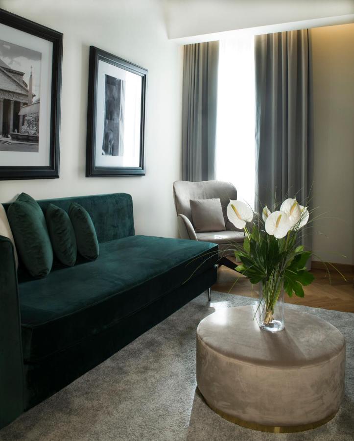 Hotel Antico Del Sole Al Pantheon 4*
